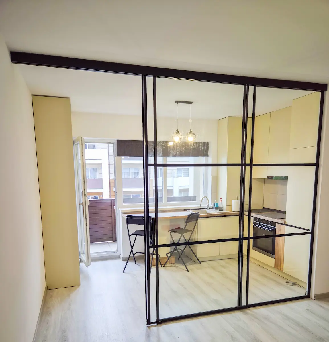 usa glisanta bucatarie living 2